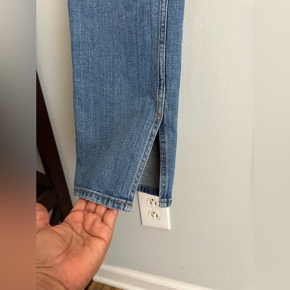 Abercrombie & Fitch The Skinny High Rise Jeans Vent Hem Blue Size 31/12 R - Picture 3 of 9